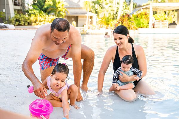 Novotel Cairns Oasis Resort